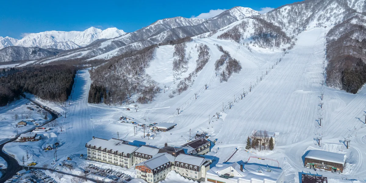 白马乘鞍温泉滑雪场